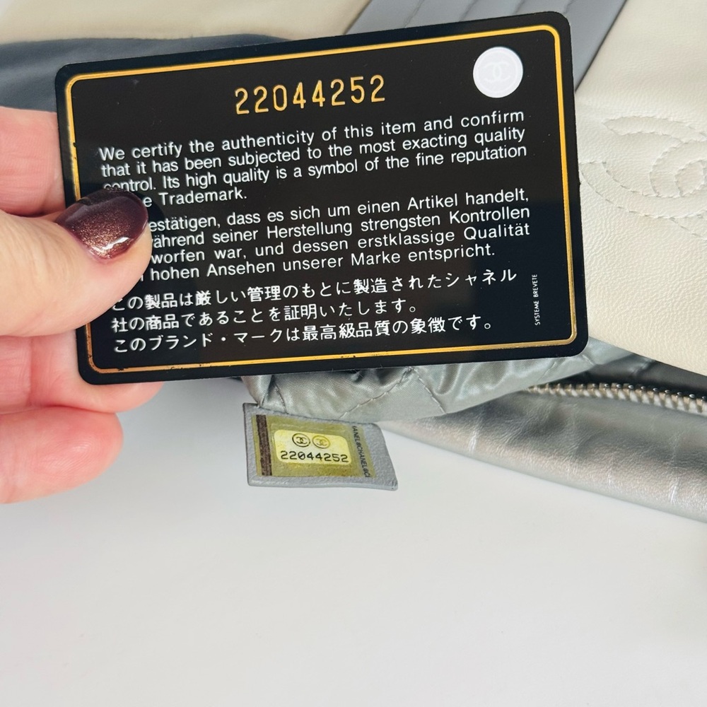 Authentic CHANEL Lambskin Colorblock Clutch - Picture 12 of 14